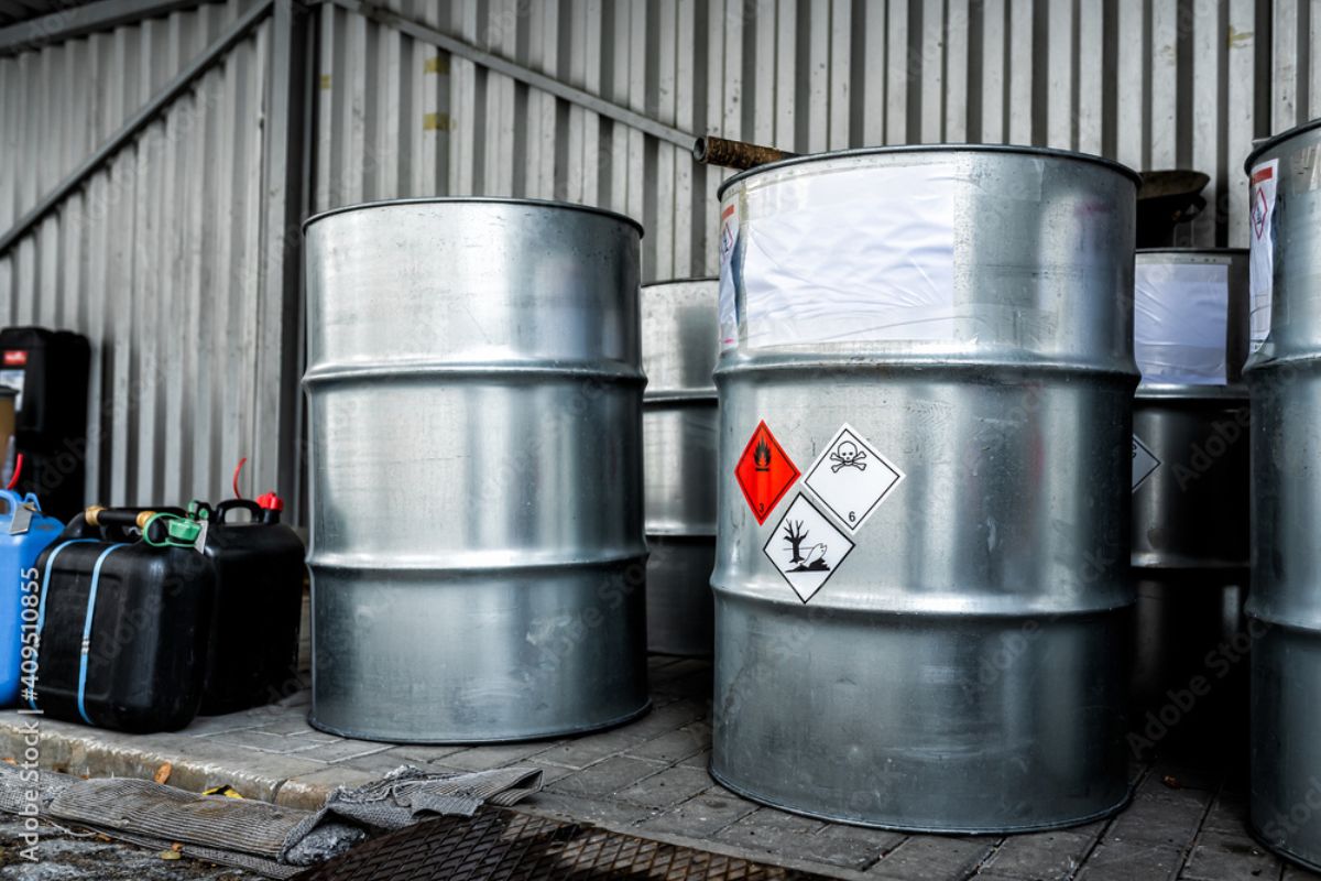 OSHA Regulations and Hazardous Waste Disposal: What To Know
